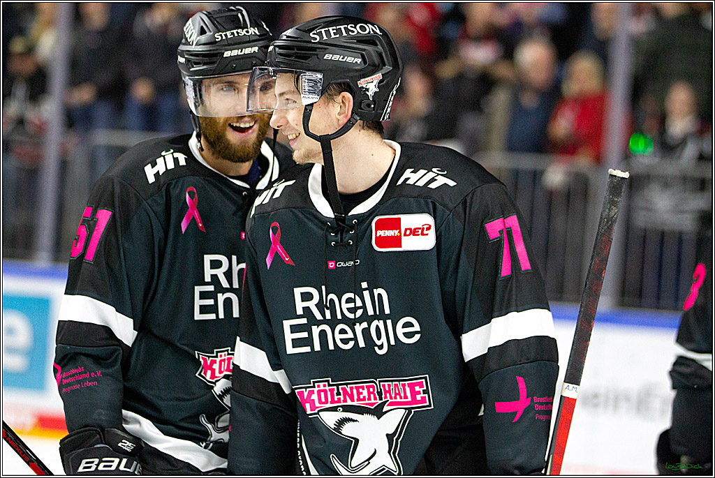 PENNY DEL;  Koelner Haie - Schwenninger Wild Wings; Koeln, 08.10.2021